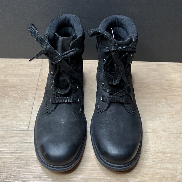 UGG Harrison Lace BLACK WOMEN SIZE 8 US - Picture 5 of 12